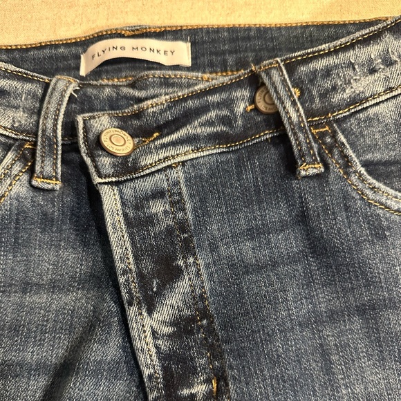 Flying Monkey Crossover Button Fly Flare Jeans Size 28. - Picture 4 of 10